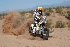 Dakar16 E10 Laia 1
